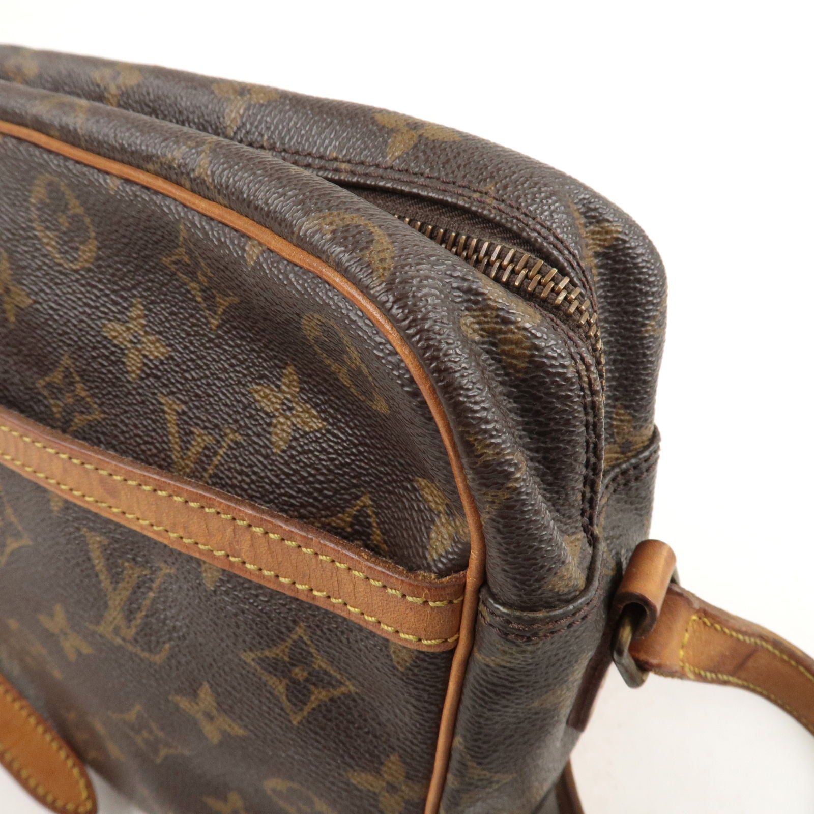 Louis Vuitton briefcase in monogram canvas and natural leather - Bag -  Shoulder - Louis - Trocadero - M51272 – Michael Burke for Louis Vuitton -  Monogram - 30 - Vuitton