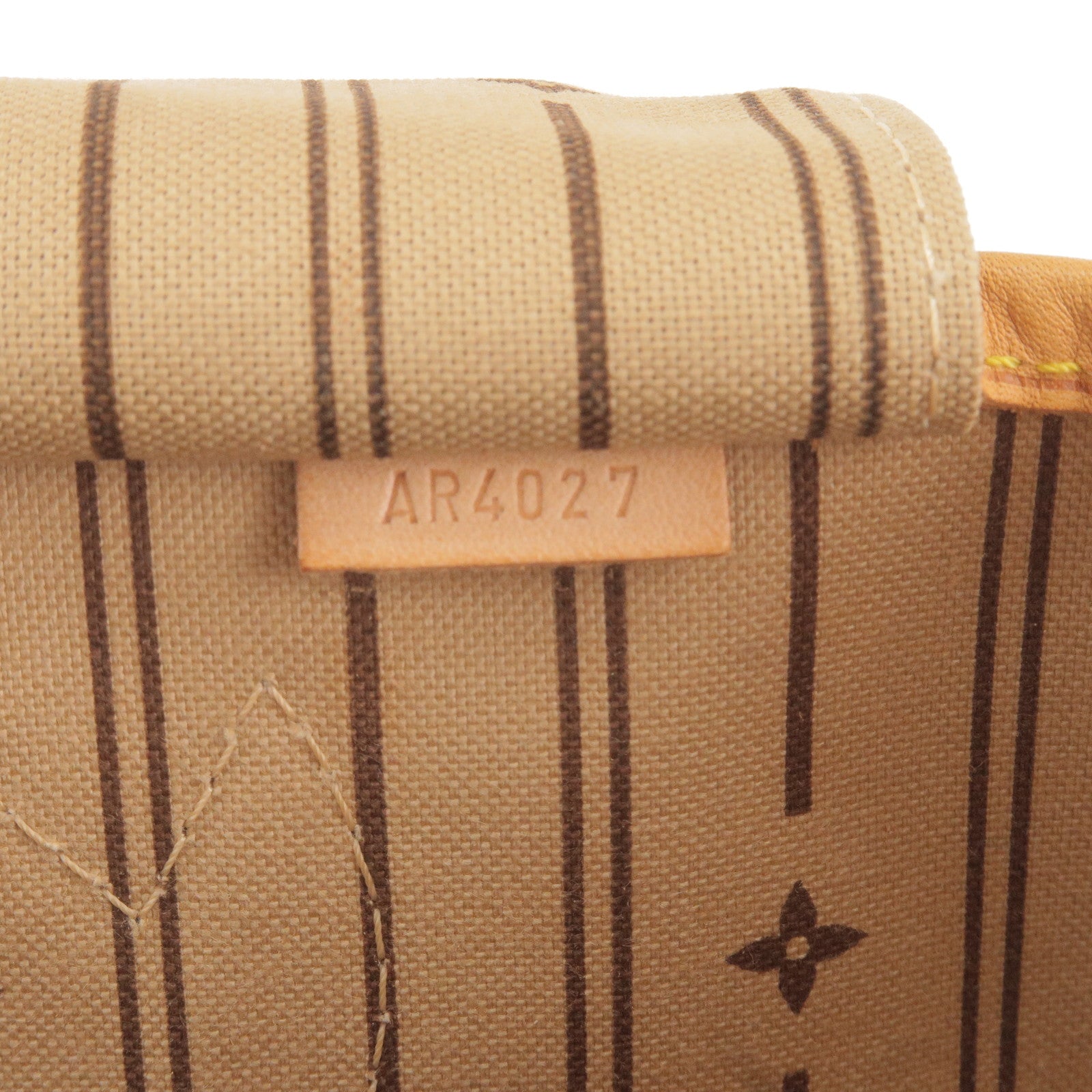 Neverfull - Louis Vuitton s Fornasetti-patterned coat for fall 21 - Tote - M40156 – Precio de los bolsos Louis Vuitton Sac Plat de segunda mano - - Bag Louis - MM - Vuitton
