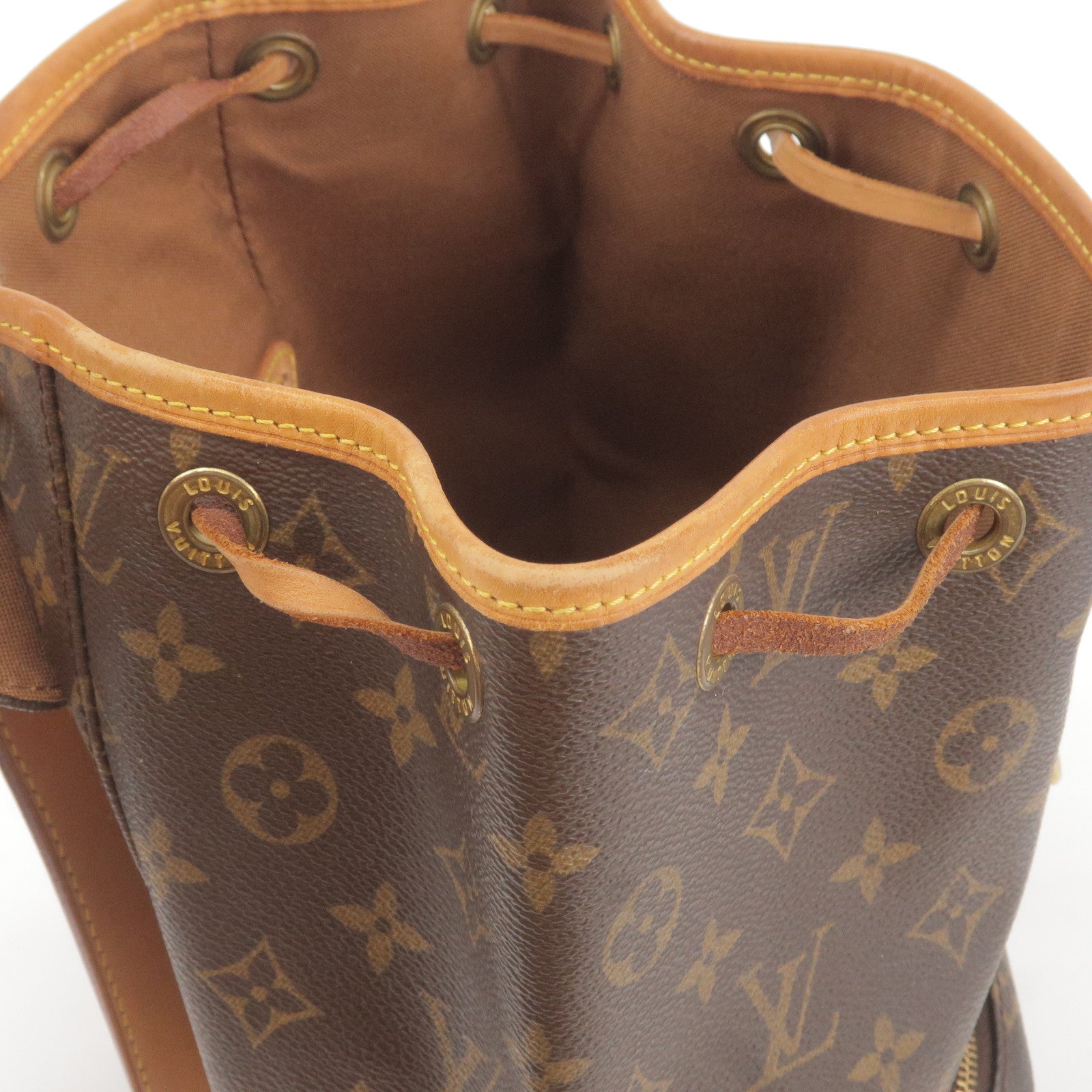 The Supreme x Louis Vuitton Footwear Collection has been officially  unveiled as - ep_vintage luxury Store - Monogram - M51136 – dct - Bag -  Vuitton - Montsouris - Pack - Louis - MM - Back