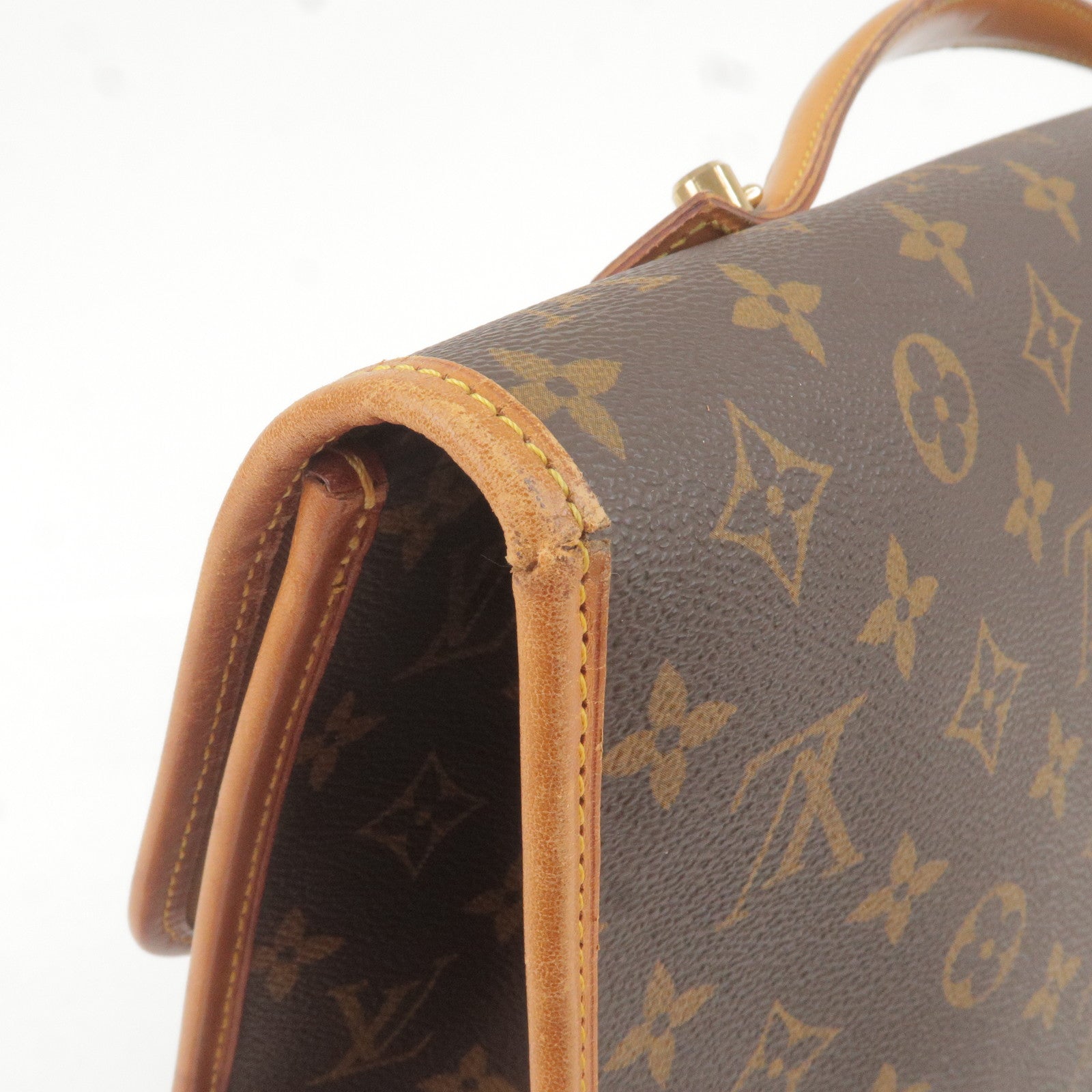 Louis Vuitton Recoleta Brown Canvas Shoulder Bag (Pre-Owned)