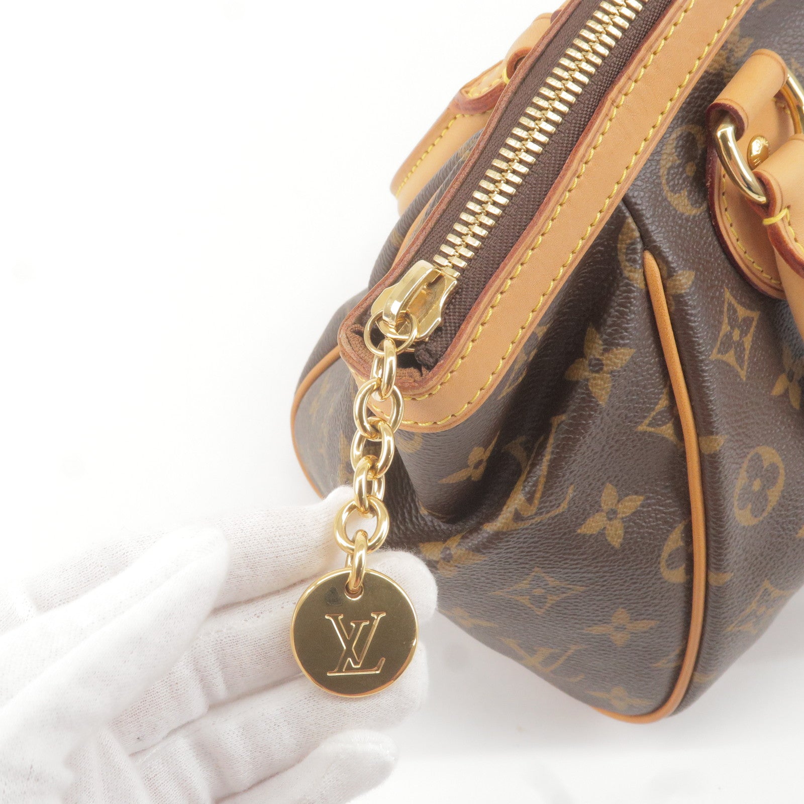Louis Vuitton, Bags, Beautiful Authentic Lv Tivoli Pm Satchelcrossbody  Handbag Monogram