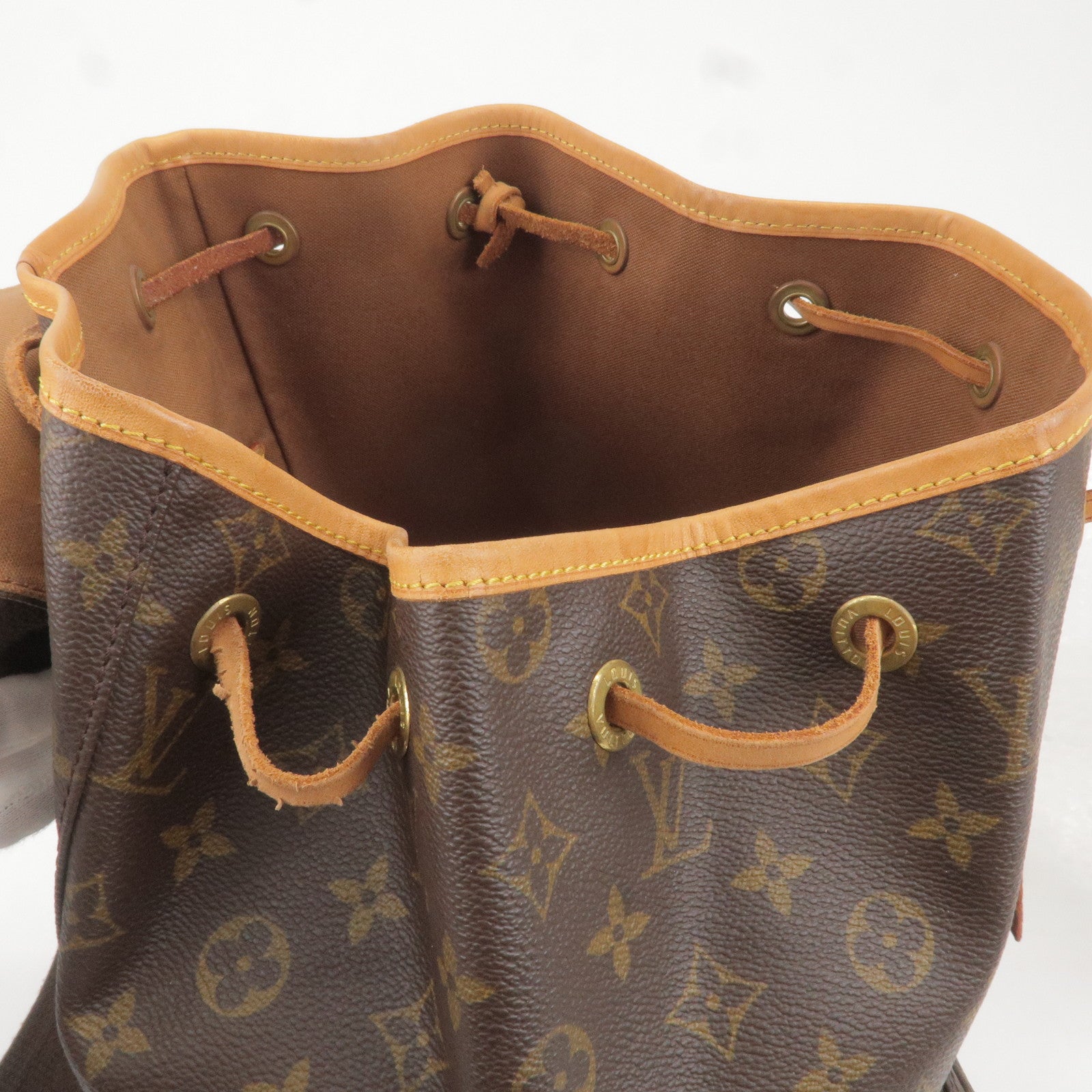 Pre-owned Patent Monogram Papillon Bag