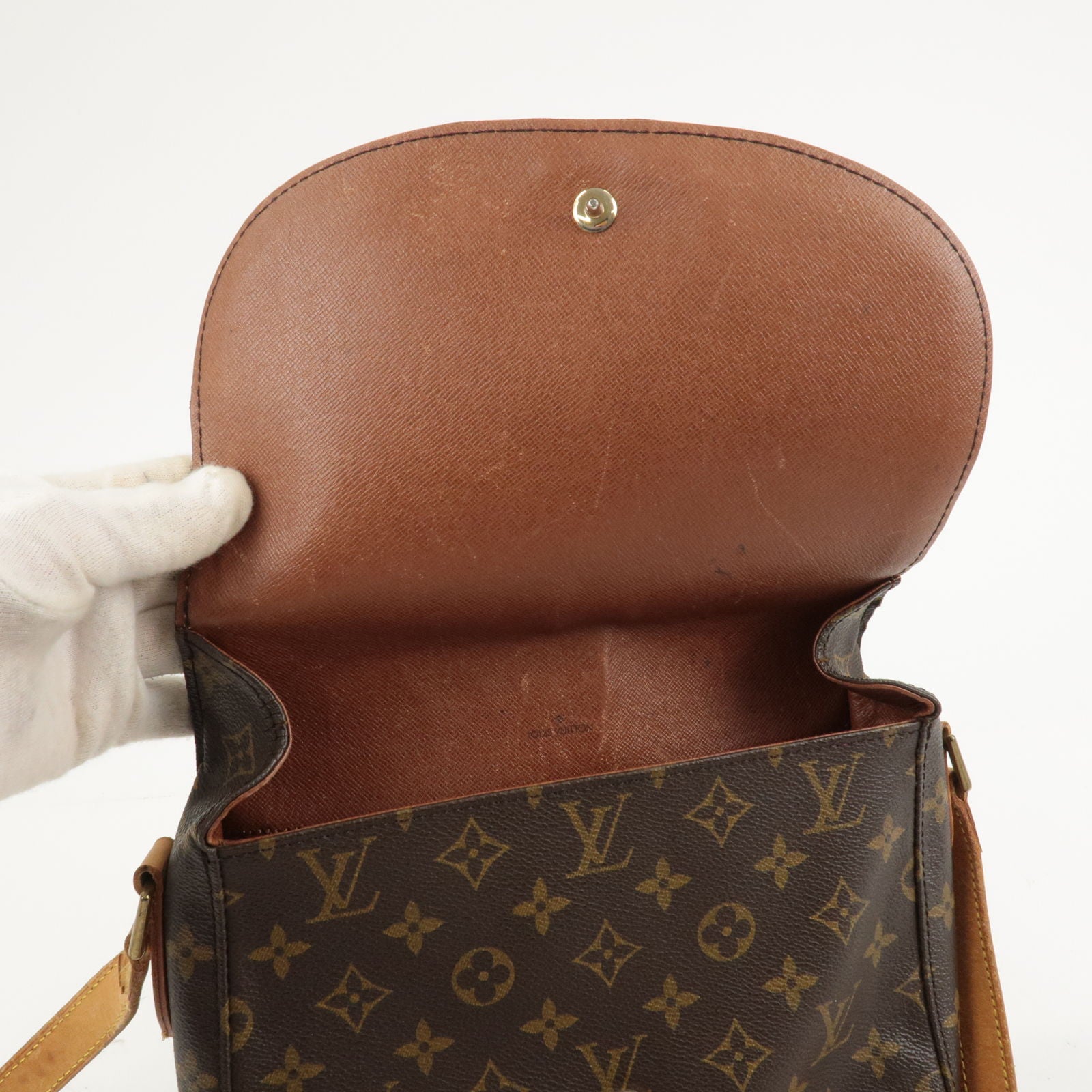 Louis Vuitton Saint Cloud Canvas Shoulder Bag (pre-owned) in Brown