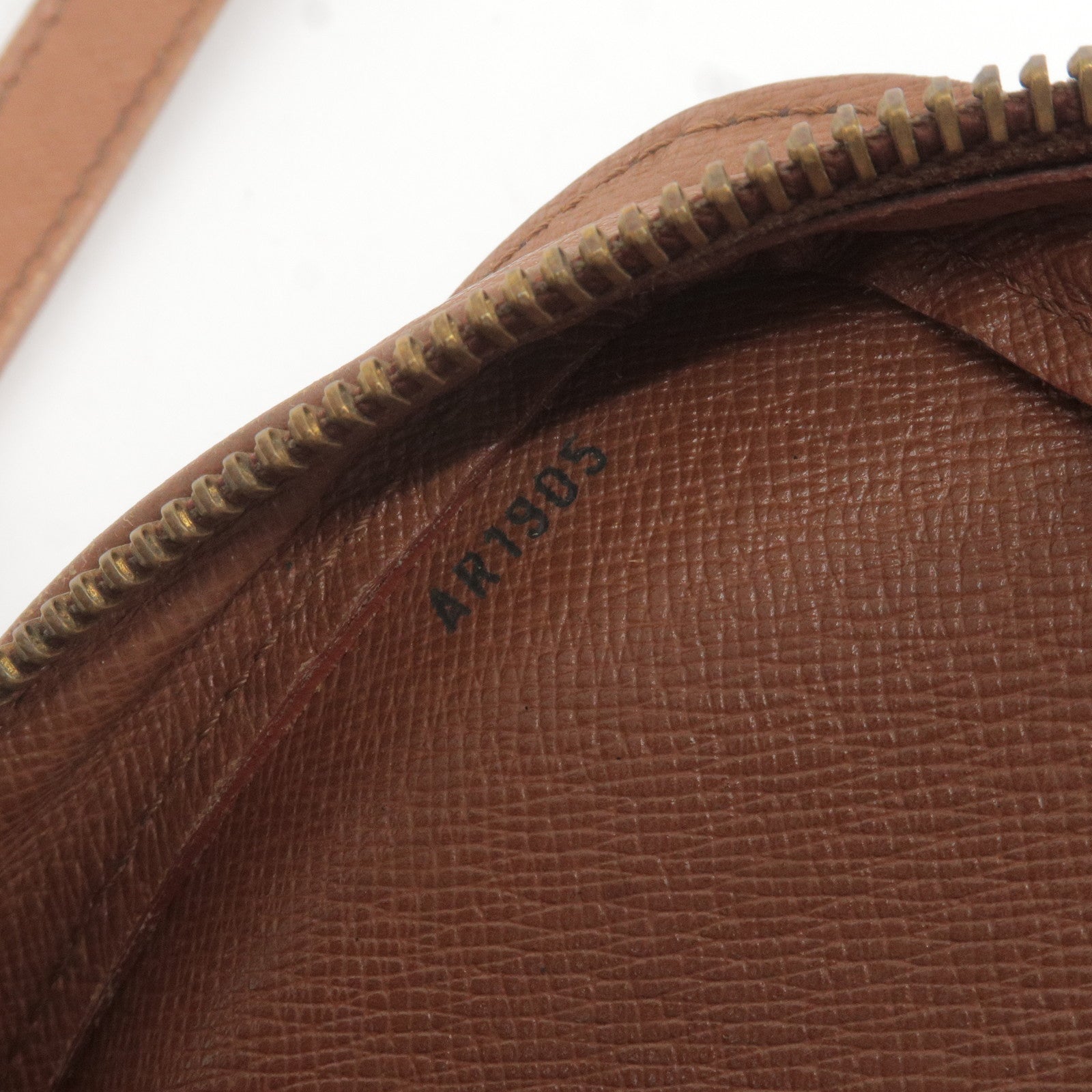 Louis Vuitton, Bags, Authentic Louis Vuitton Toupie Monogram Marron