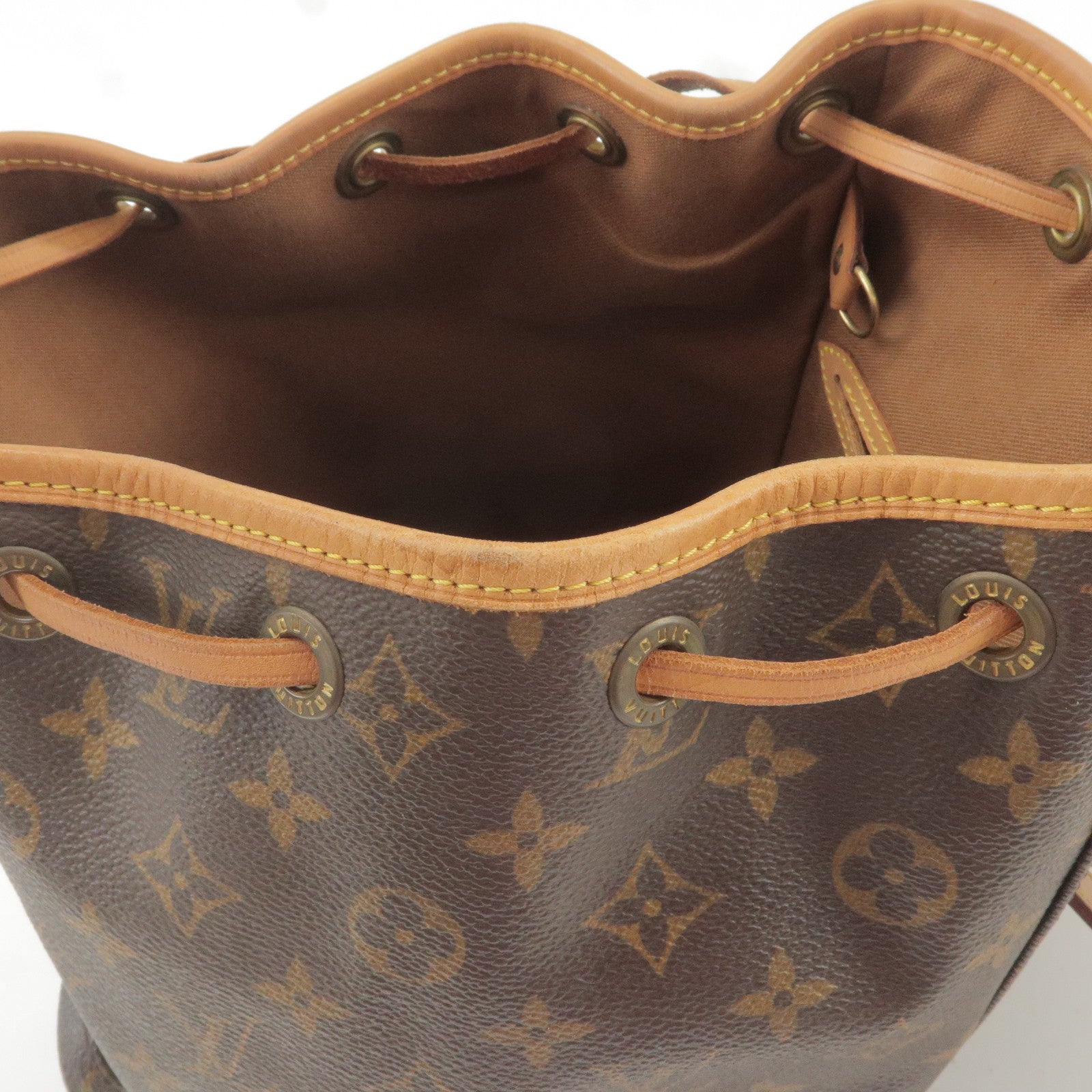 Louis Vuitton 2002 Pre-owned Monogram Croissant PM Shoulder Bag