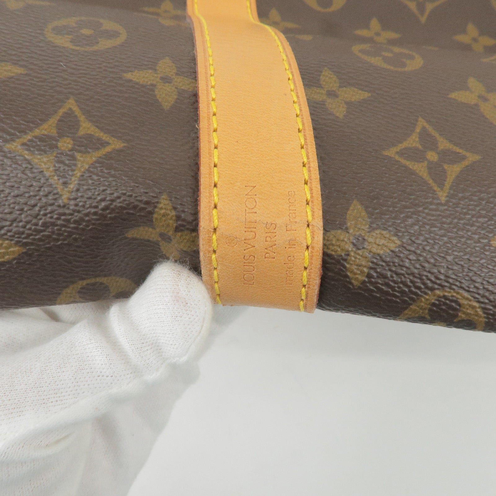 LOUIS VUITTON Monogram Giant Crafty Pochette Toiletry 26 Creme