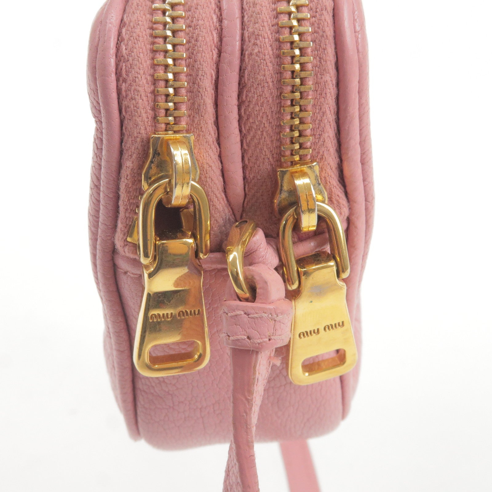Miu Miu // Pink Leather Matelassé Shoulder Bag – VSP Consignment