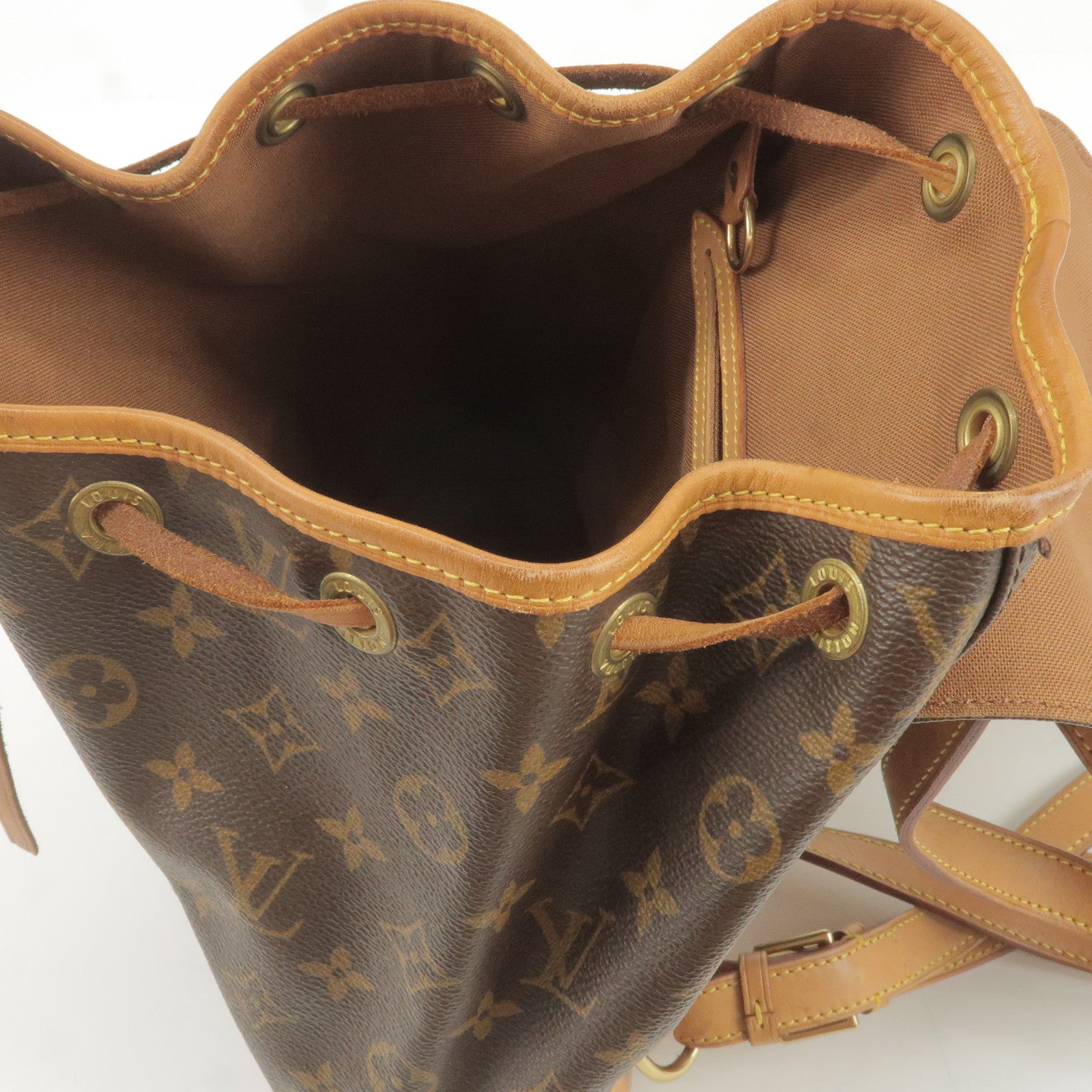 LOUIS VUITTON New Wave MM love lock 3WAY Women's shoulder MM bag