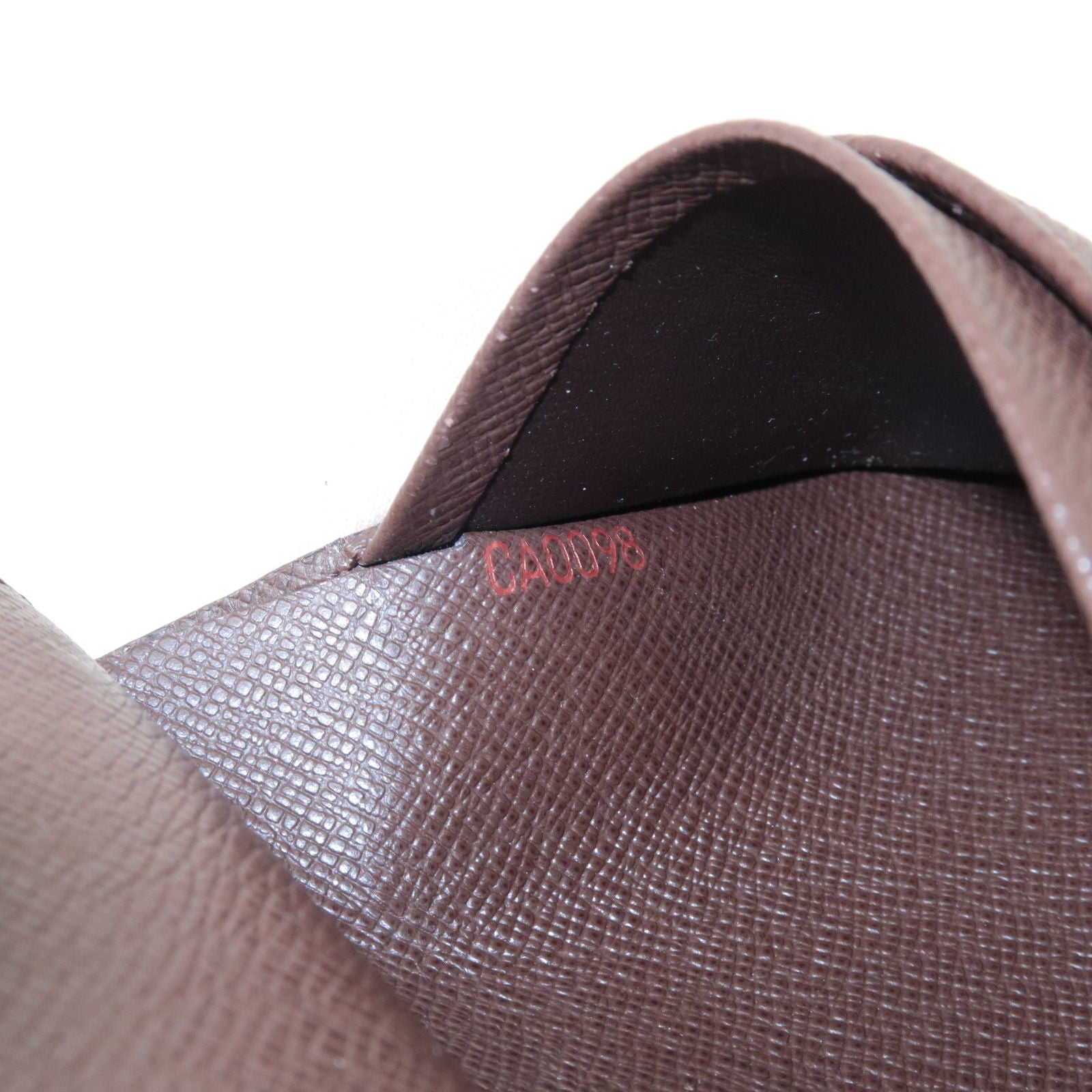 At Auction: Louis Vuitton, Louis Vuitton - LockMeTo - Black Leather Top  Handle w/ Shoulder Strap