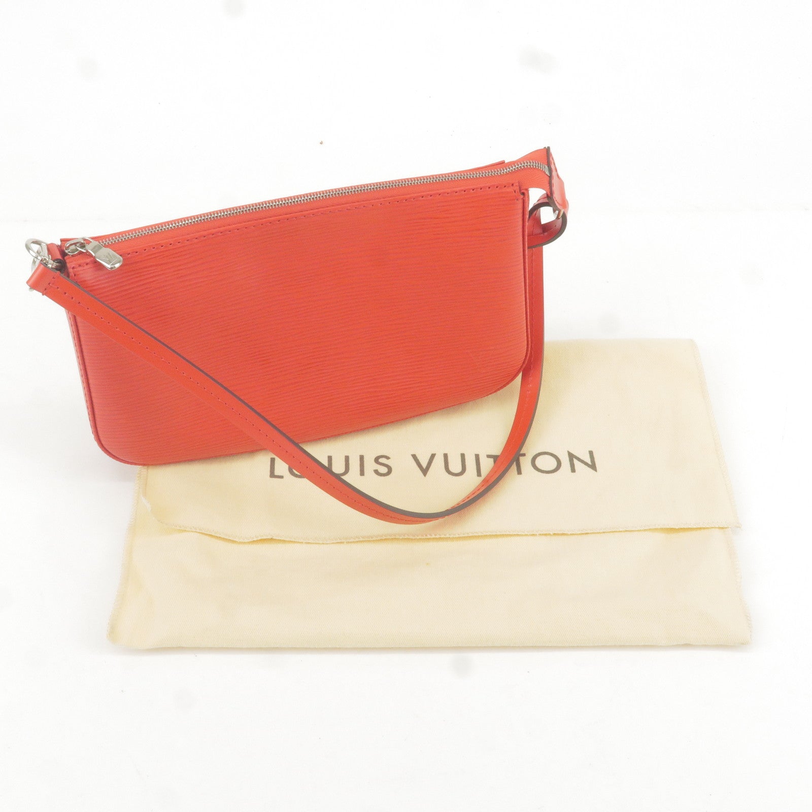 LOUIS VUITTON Epi Leather Red Pochette Accessories Pouch