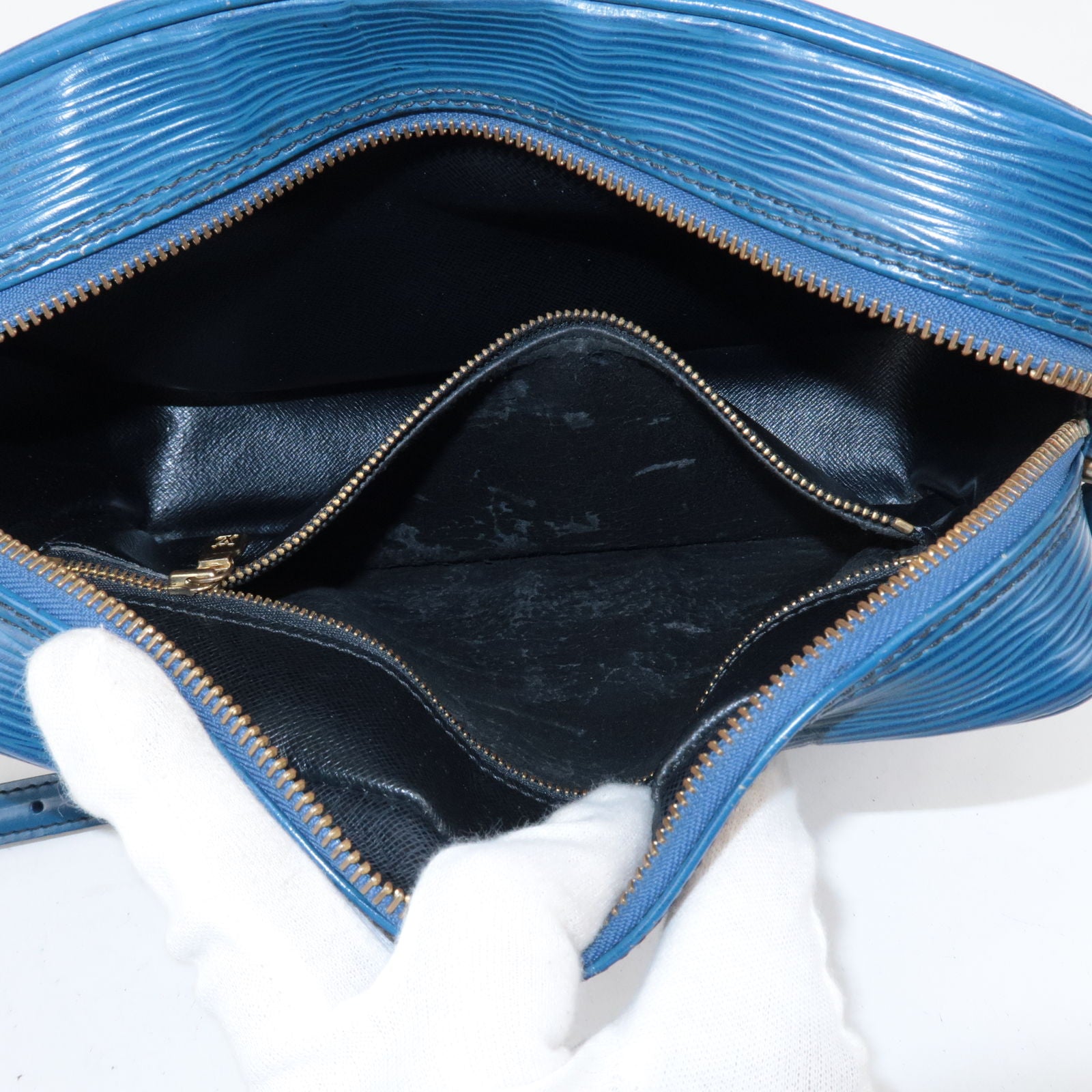 Louis Vuitton Blue Epi Leather Trocadero Handbag