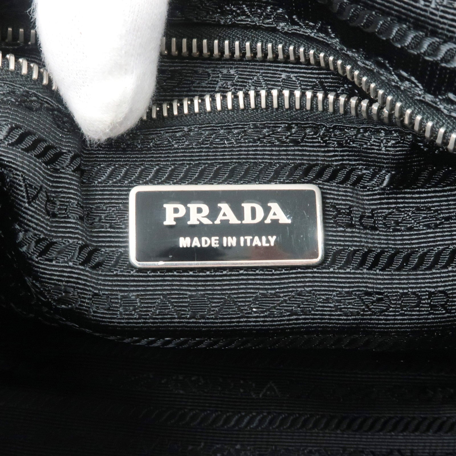 ep_vintage luxury Store - Nylon - Shoulder - shorts PRADA - Black