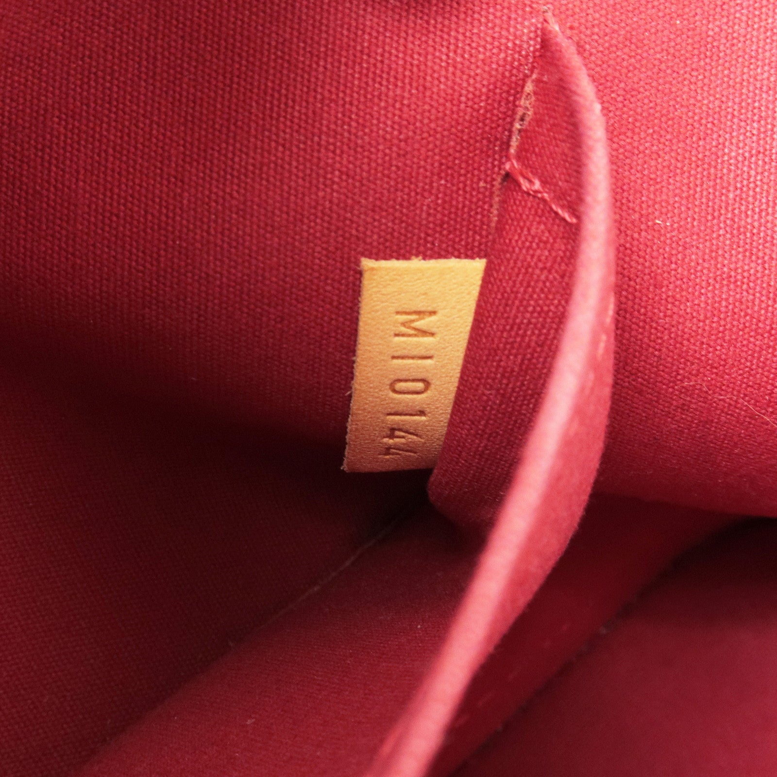 Louis Vuitton Alma Size Bb Pomme D'amour M91606 Monogram Vernis Leather