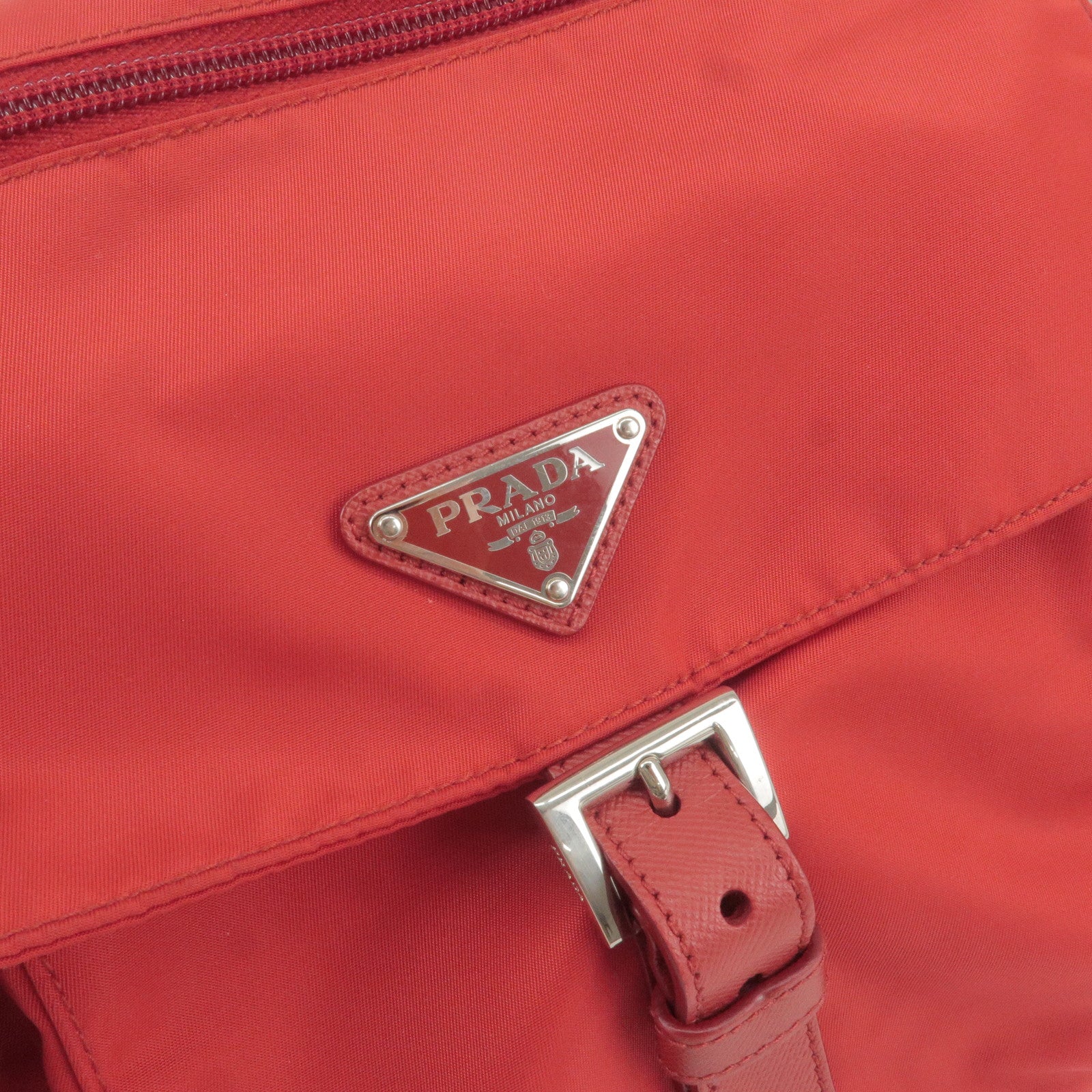 PRADA Re-Nylon Logo Plaque Sling Backpack Rosso 1162079