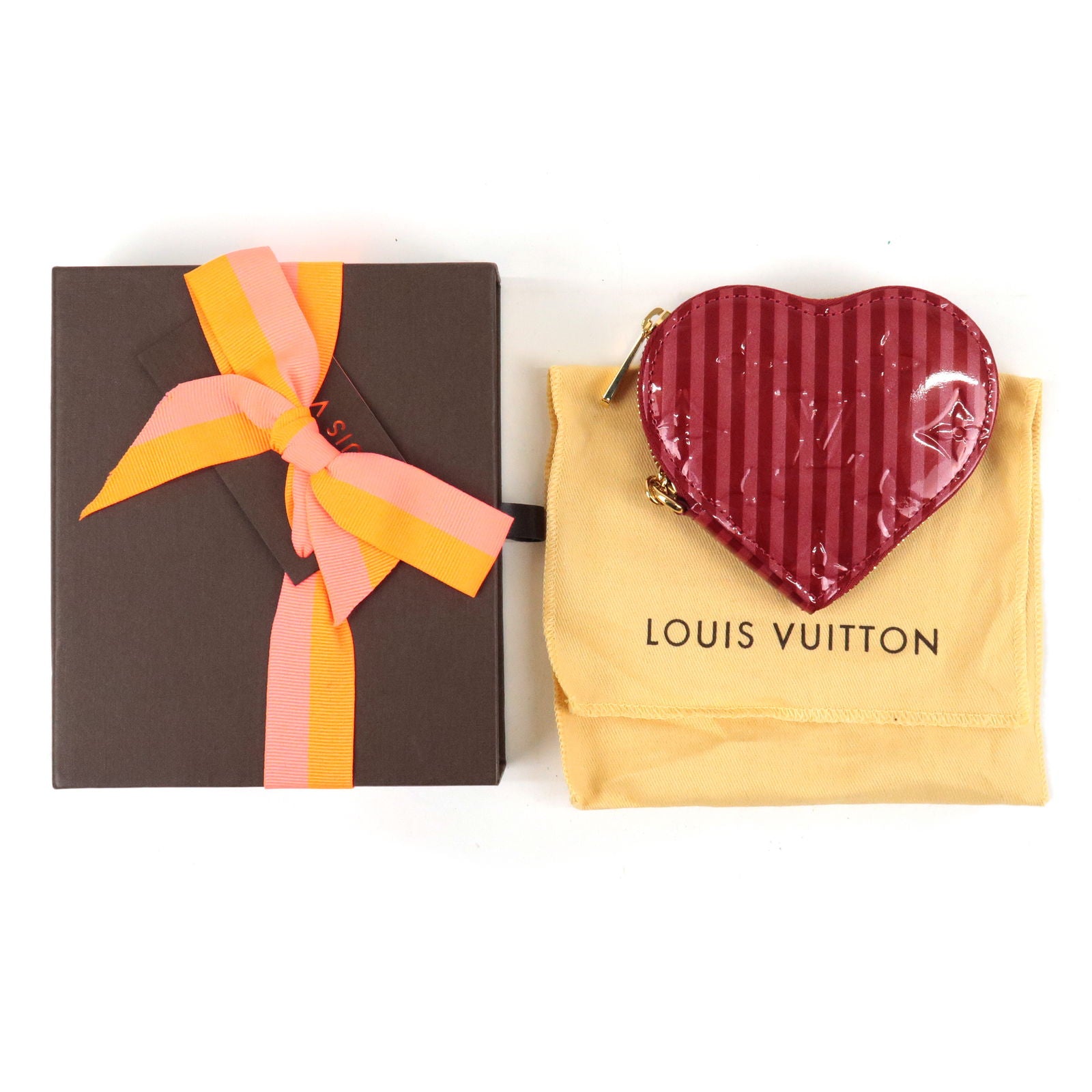 Louis Vuitton Red Pomme d'Amour Monogram Rayures Vernis Heart Coin