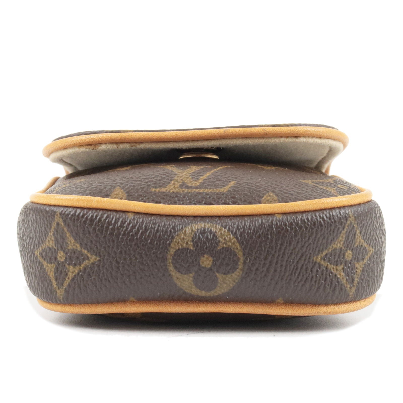 Louis Vuitton Cancun Brown Canvas Clutch Bag (Pre-Owned)