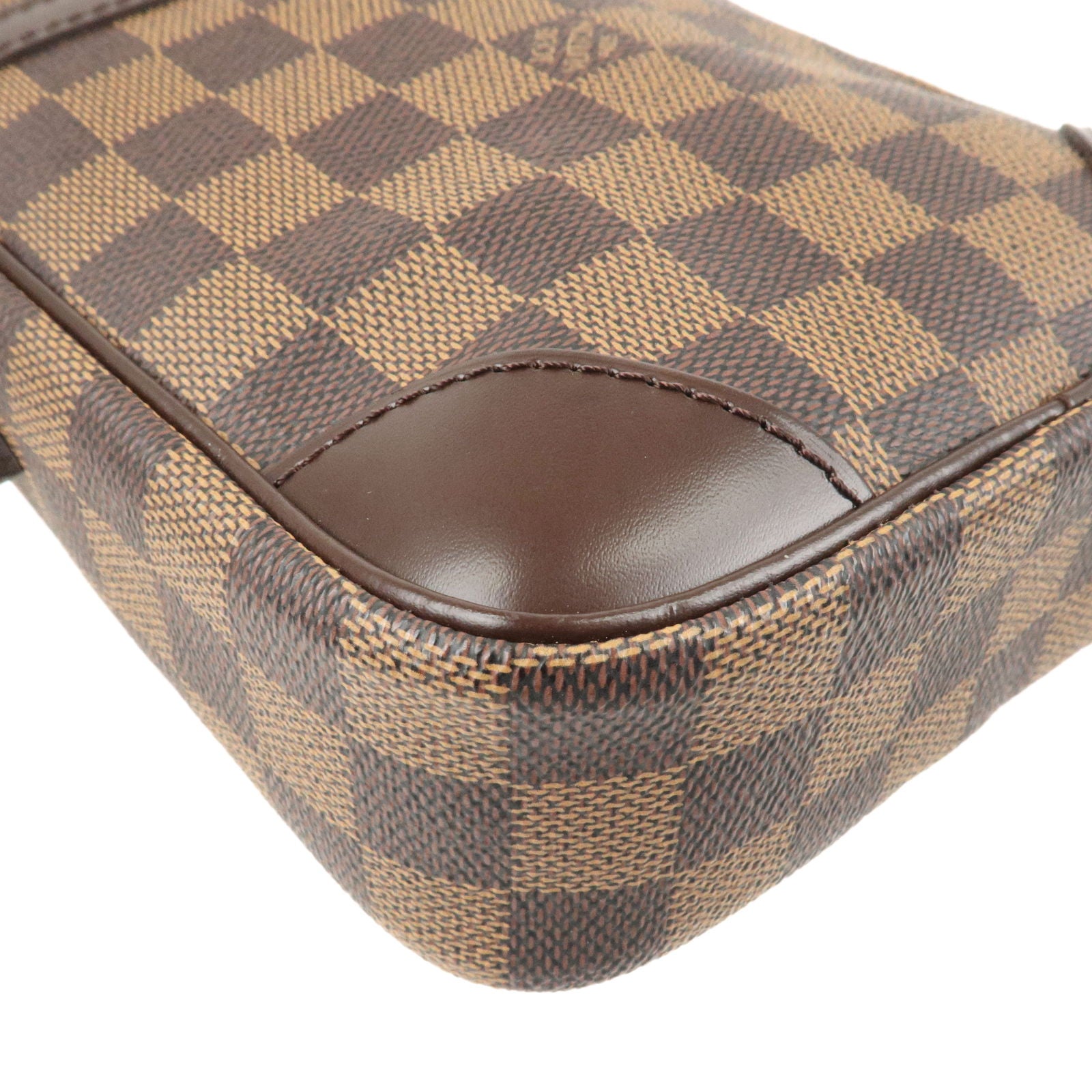 Louis Vuitton e L.E. sling messenger bag in damier ebene