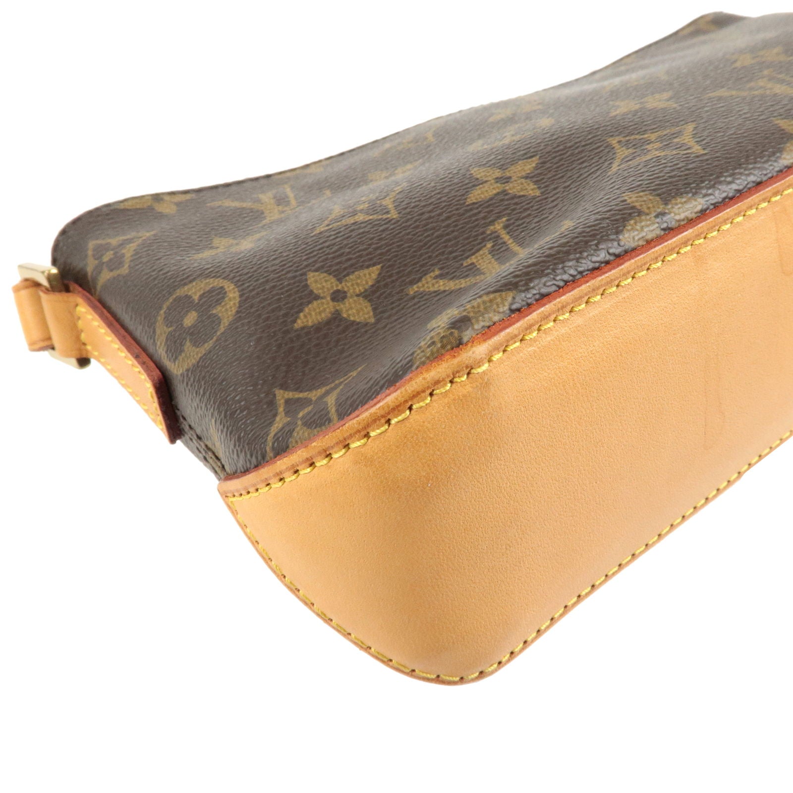 Louis Vuitton Trotteur Monogram Crossbody Bag M51240