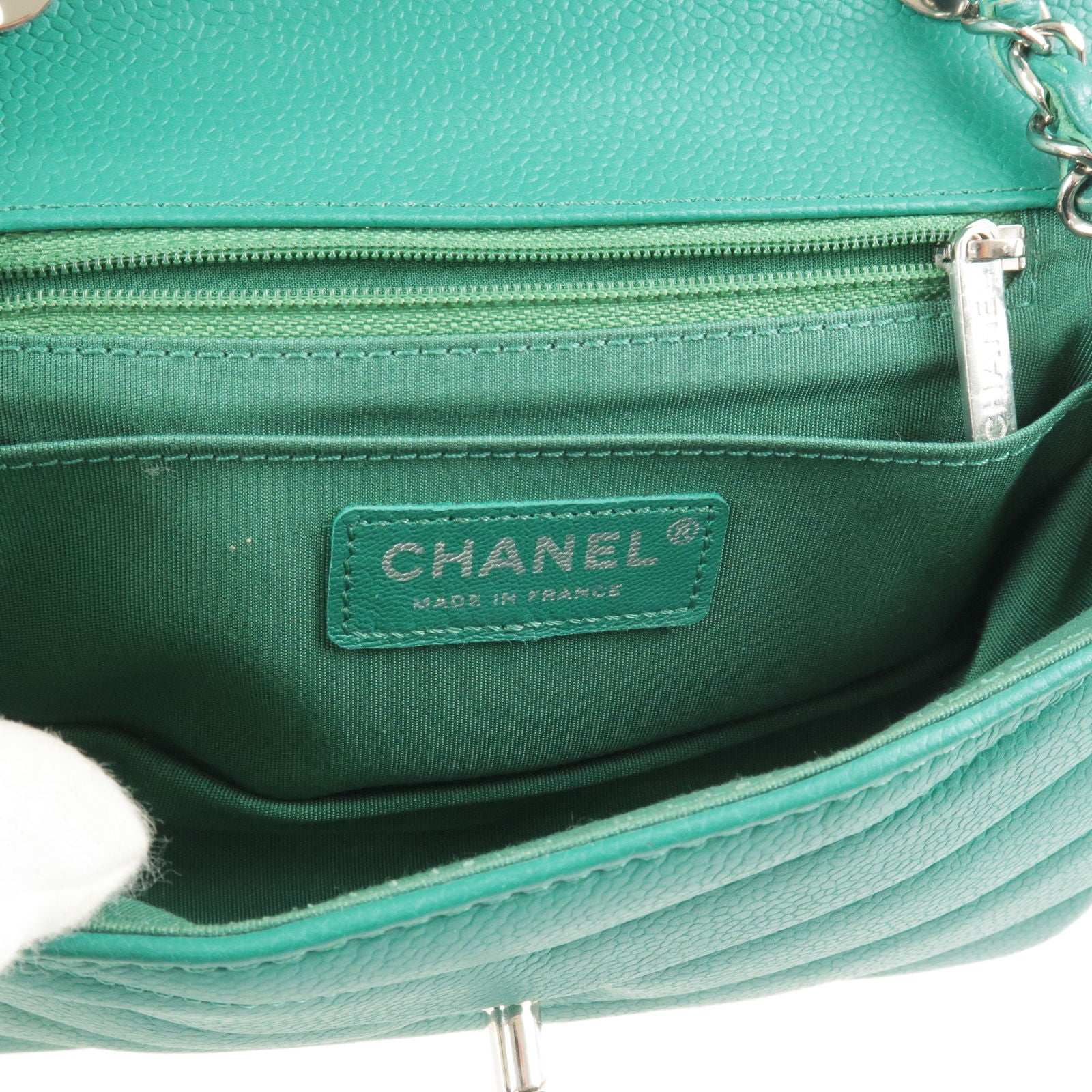 Chanel Pre-owned 1992 Small V-Stitch Shoulder Bag - Black