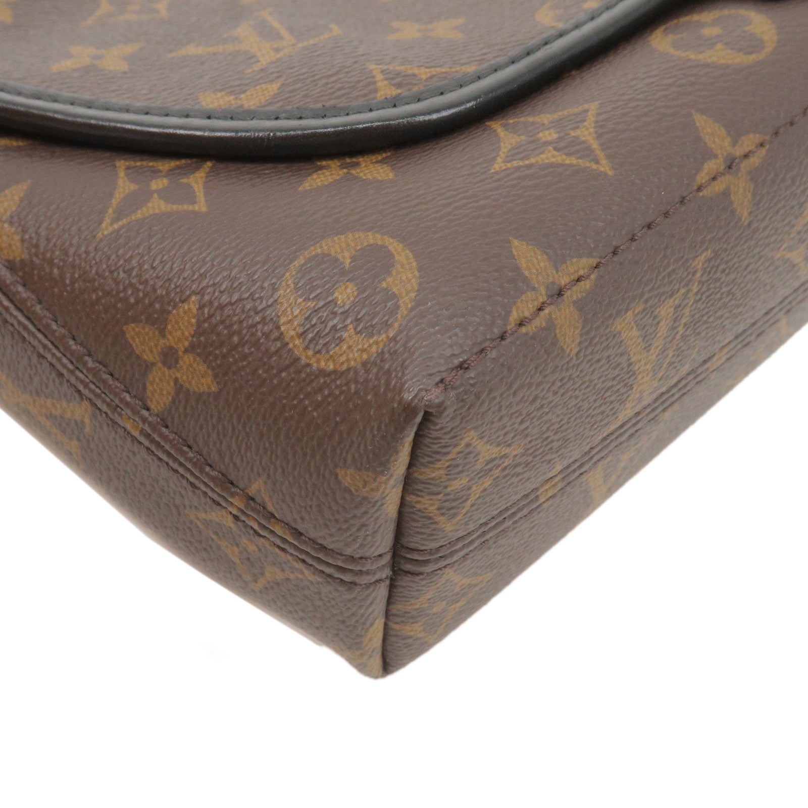 Louis Vuitton Magnetic Messenger Monogram Canvas Brown