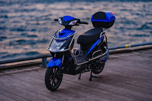 Emmo-Hornet-X-I-Electric-Scooter-Moped-EBike-blue-front-left-2
