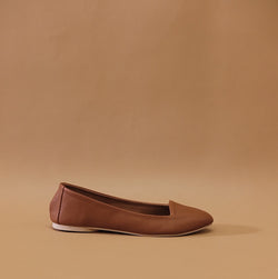 tan pointed loafers