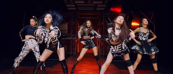 ITZY apporte Girl Crush Edge dans 'WANNABE' | La société Daebak