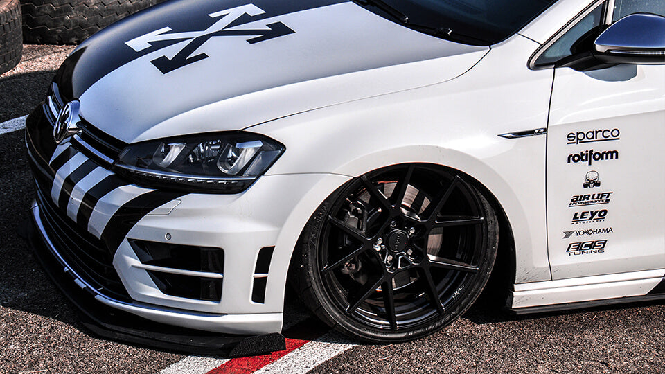 Phantom MK7R: Volkswagen MK7 Golf R Splitter Set | Flow Designs Australia