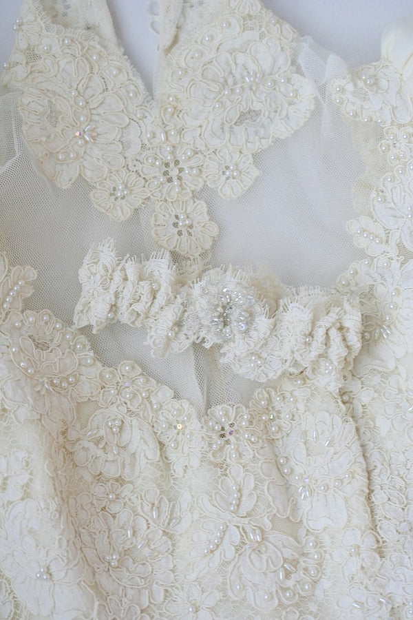 Garter: Lace Taken From Moms Wedding Dress | Wedding Garters, Bridal ...