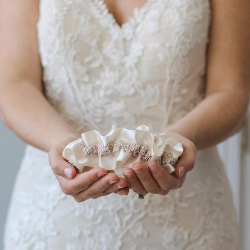 Blush Floral Beaded Pearl Garter