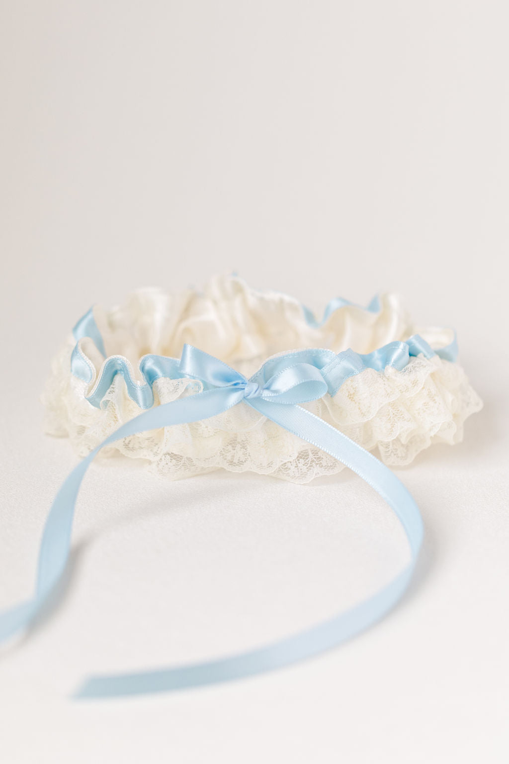 custom bridal garter personalized with wedding date