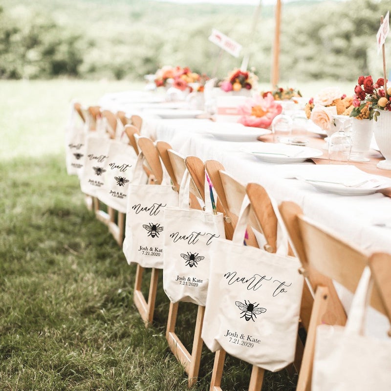 Wedding Guest Gift Bags: 15 Wedding Welcome Bag Ideas - hitched.co.uk