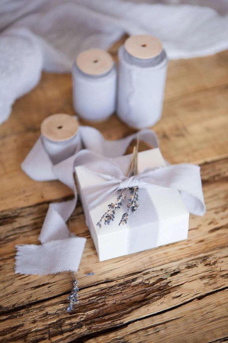 Lavender Ribbon Wedding Decor