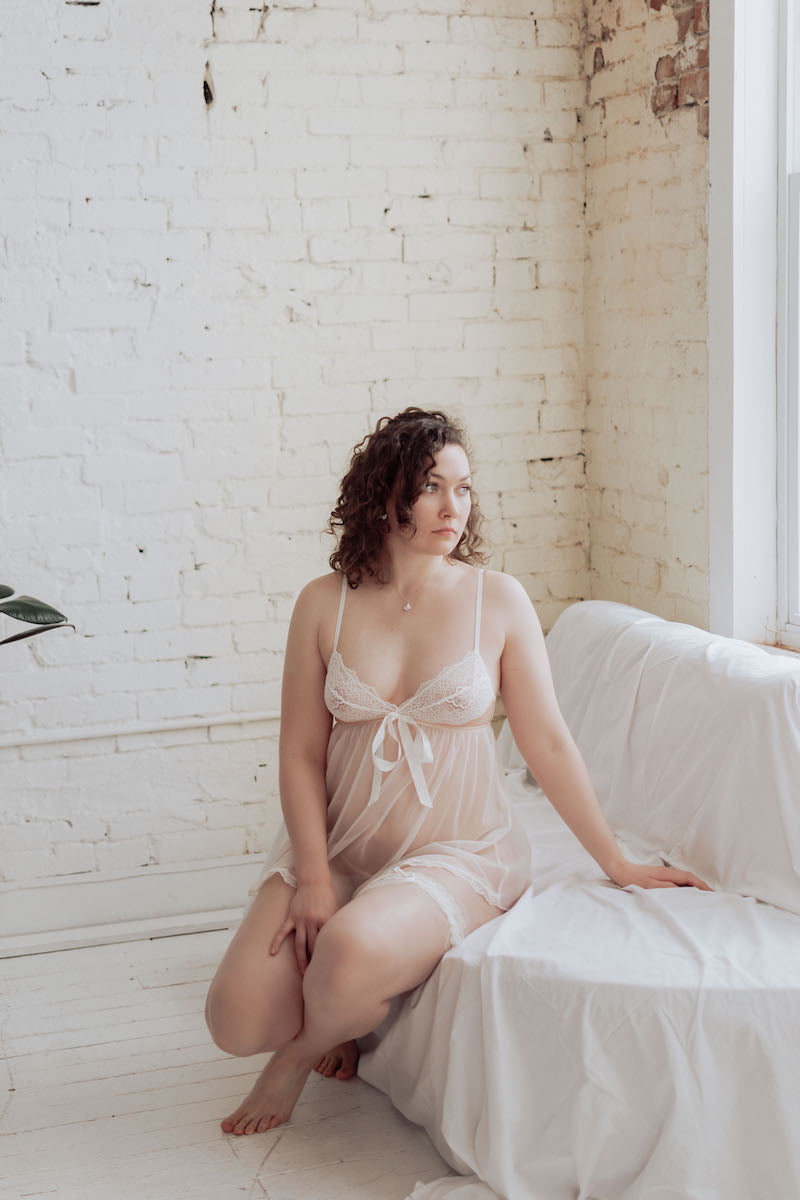 Modern and Dreamy Bridal Boudoir Session