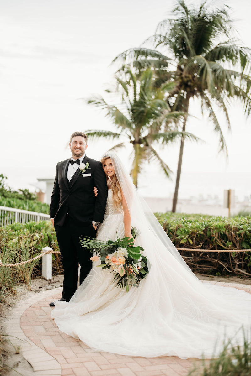 Outdoor Bridal Portraits for Elegant Tropical Wedding