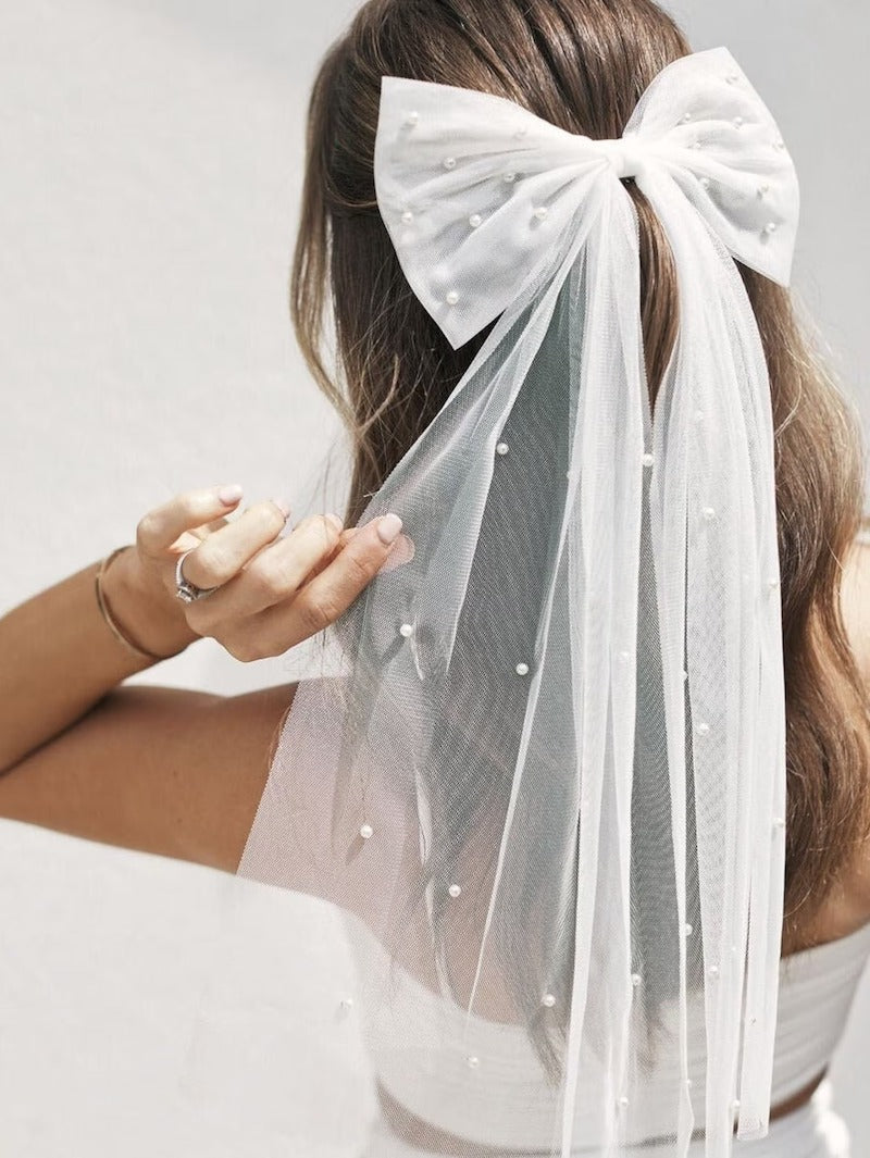 Pearl Bow Veil