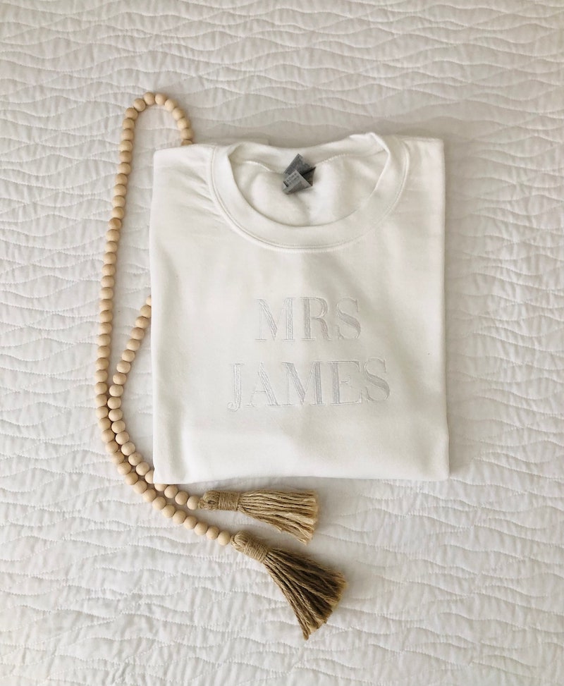 Personalized Mrs Sweatshirt in Plus Size