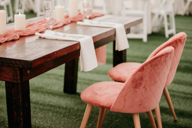 Sweetheart Table with Pink Chairs