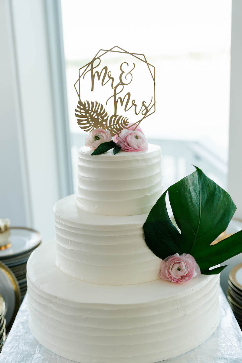 Tropical Palm Leaf Wedding Cake