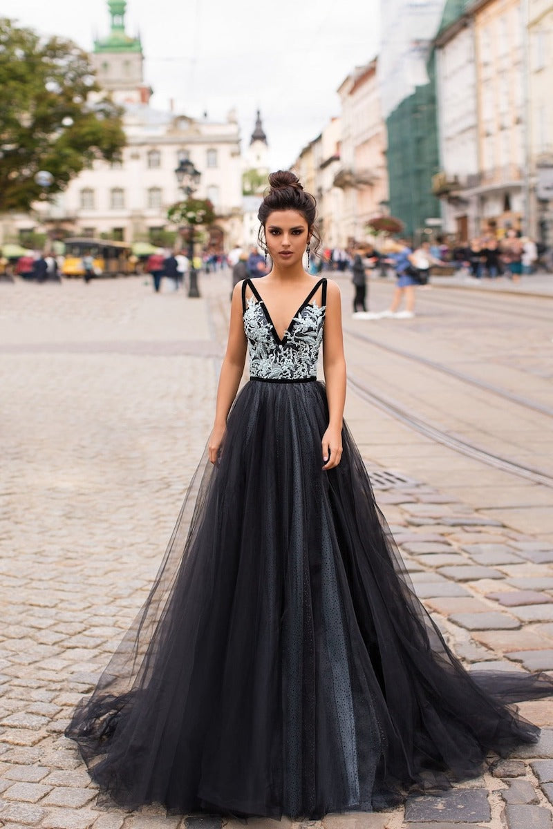 V Neck Black and Silver Sparkle Wedding Dress