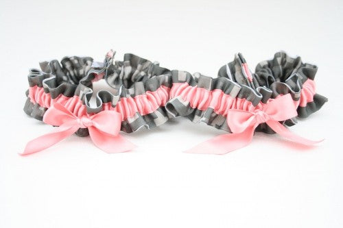 coral-camouflage-weddingg-garter-The-Garter-Girl