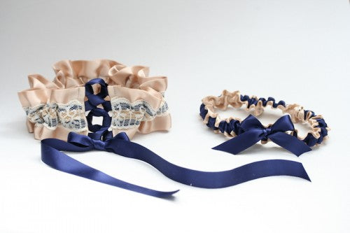 custom-wedding-garter-The-Garter-Girl