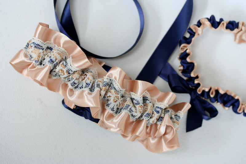 custom-wedding-garter-The-Garter-Girl1