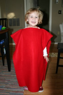 easy-diy-childs-halloween-costume-strawberry