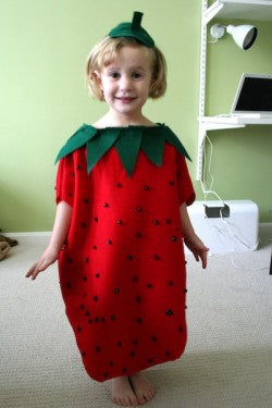 easy-kids-halloween-costume-strawberry