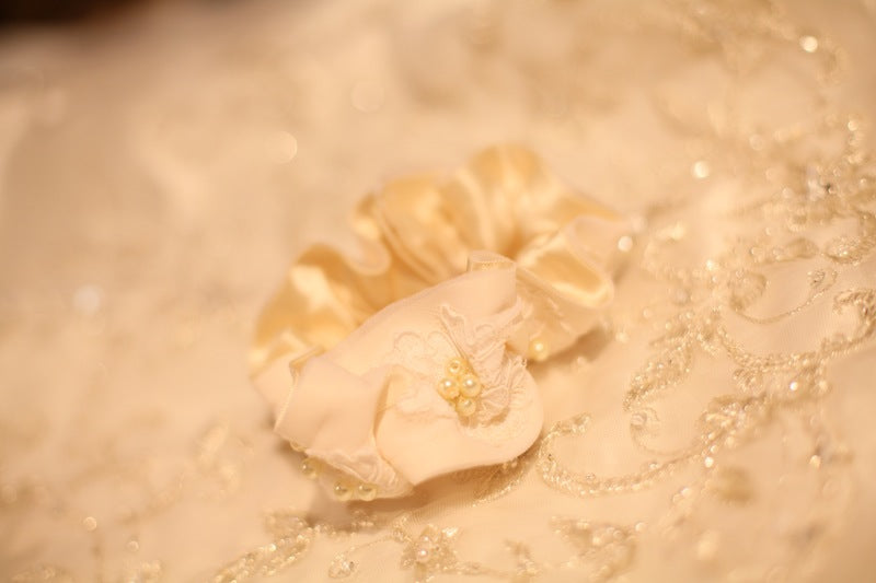 ivory and lace wedding garter heirloom