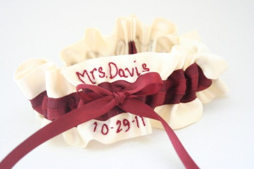 maroon-wedding-garter-The-Garter-Girl