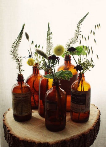 7 benefits of using amber glass bottles in your home - The Architects Diary