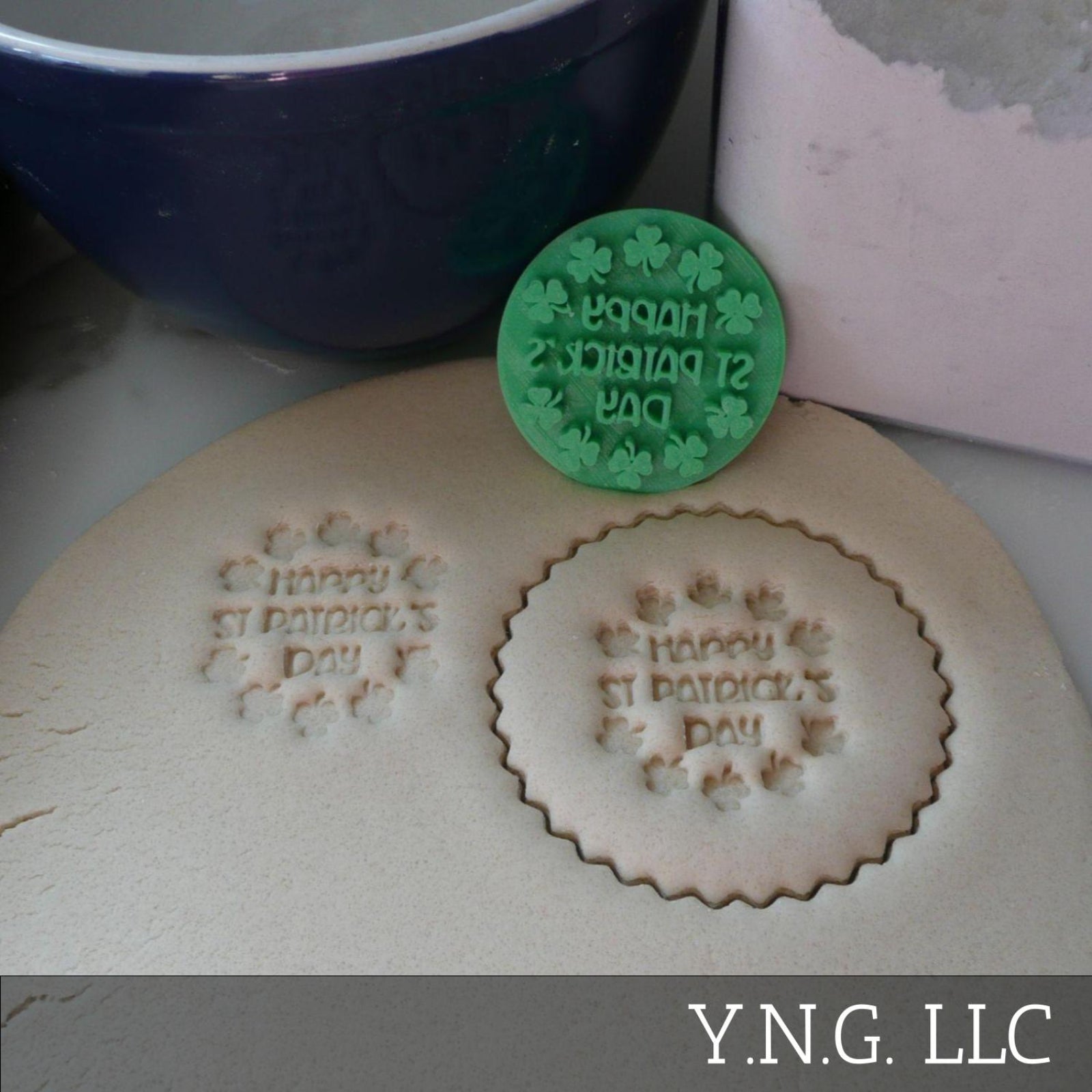 Happy St Patricks Day With Clovers Cookie Stamp Embosser Made In USA PR5521