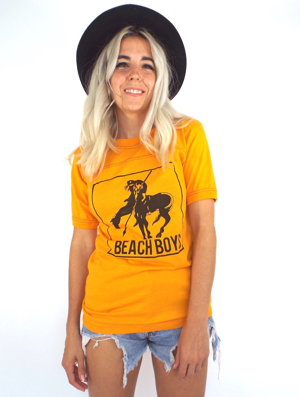 Vintage 70s Gold and Black Beach Boys Tee – Total Recall Vintage